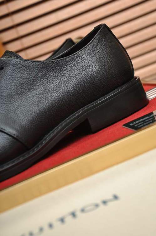 Picture of Louis Vuitton Shoes _SKULVsz38-45mnf057014346